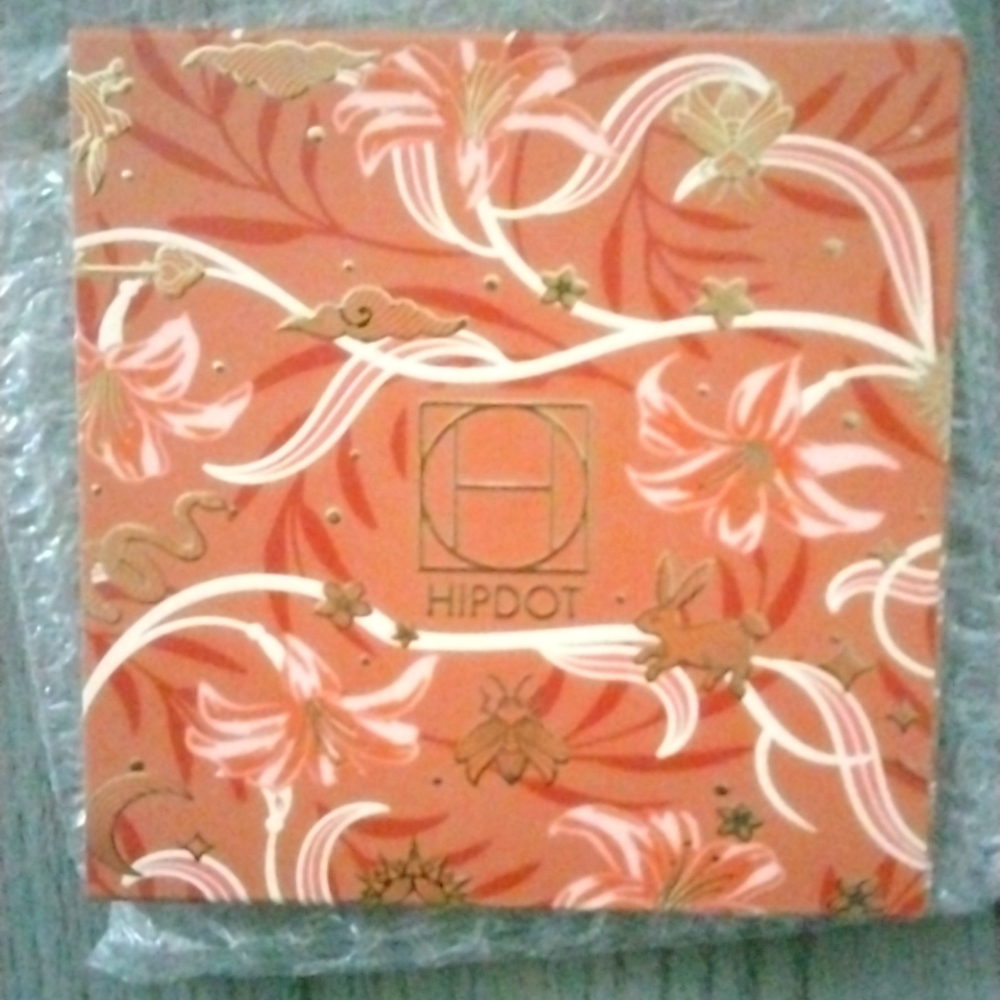 Hipdot Witchy Warms palette New with box